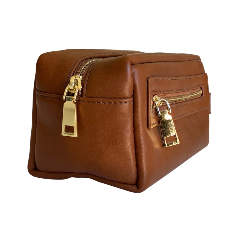 رجل تان براون جلد طبيعي GIIG