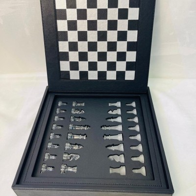 GASSANS CHESS BOX